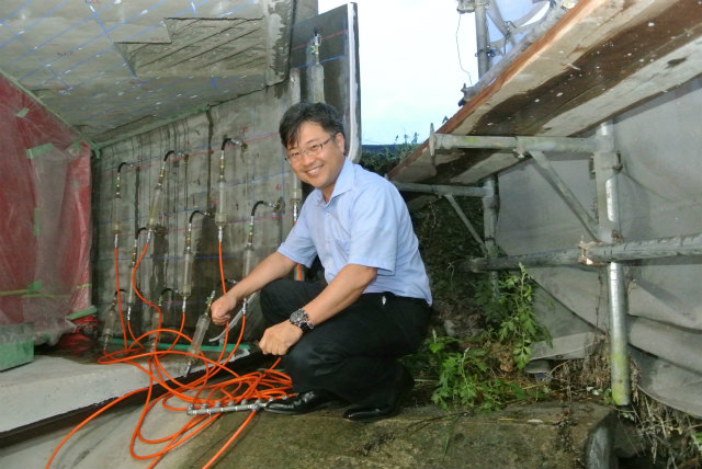 江良先生の視察 | 2013/05 鳥取フォーラム | 一般社団法人コンクリートメンテナンス協会