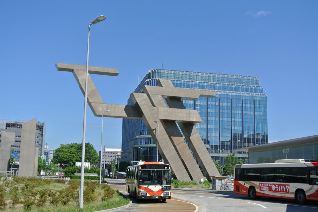 金沢駅西口のモニュメント | 2013/06 石川フォーラム | 一般社団法人コンクリートメンテナンス協会