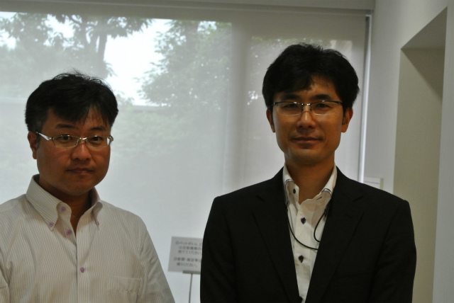 極東興和㈱の江良先生と稲富博士 | 2013/06 東京フォーラム | 一般社団法人コンクリートメンテナンス協会