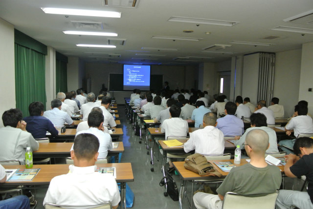 満員の会場風景 | 2013/07 大分フォーラム | 一般社団法人コンクリートメンテナンス協会