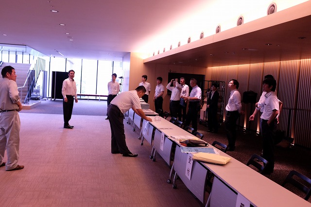 朝礼 | 2016/07 東京フォーラム | 一般社団法人コンクリートメンテナンス協会