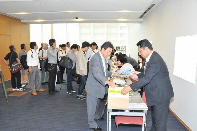 受付風景 | 2017/06/07 福岡フォーラム | 一般社団法人コンクリートメンテナンス協会