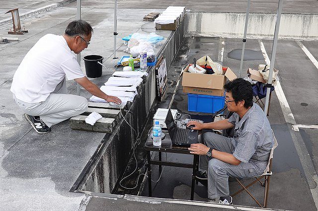 2021/10/21 JCMA沖縄暴露試験場(琉球セメント名護工場)に設置している暴露試験体の測定を行いました。 | 一般社団法人コンクリートメンテナンス協会
