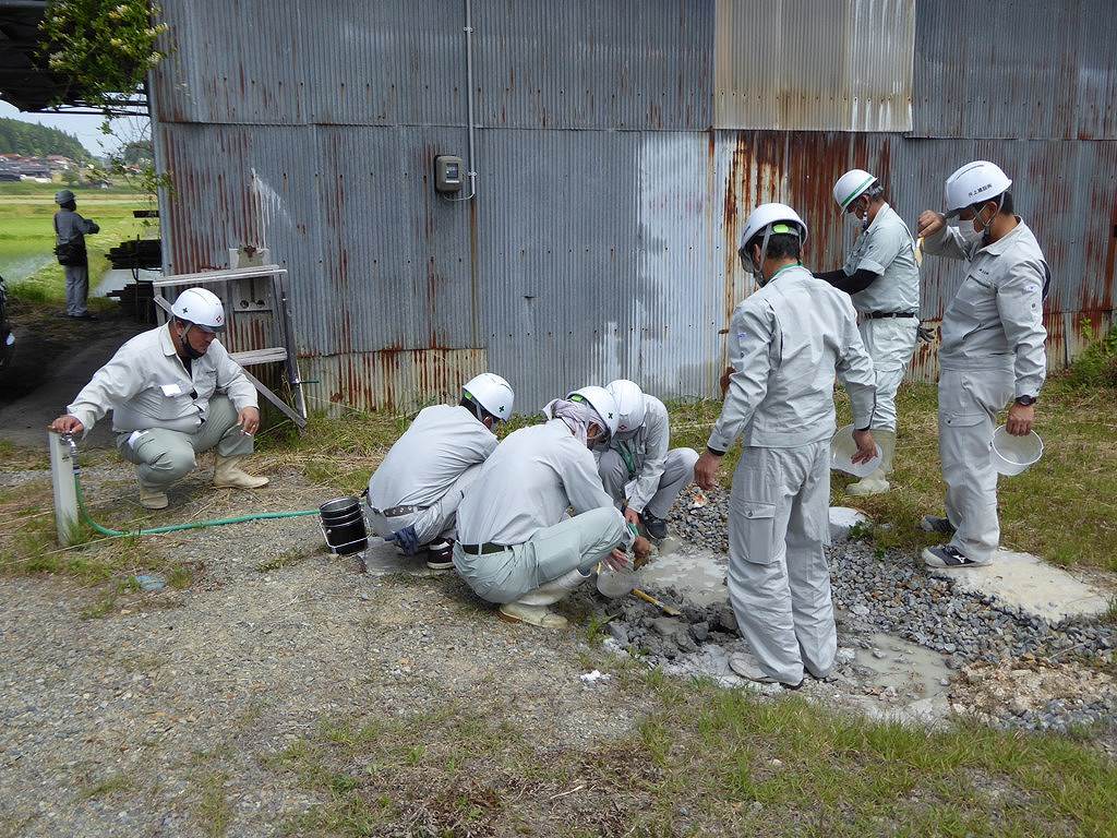 スタッフは休憩なし | 2022/5/26.27　リハビリ工法施工技術者研修会を開催しました。 | 活動・講演・見学会報告 | 一般社団法人コンクリートメンテナンス協会