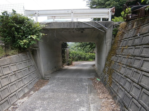 写真02 | 農道整備工事 | 一般社団法人コンクリートメンテナンス協会