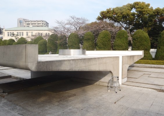 写真08 | 平和記念公園平和の灯補修業務 | 一般社団法人コンクリートメンテナンス協会