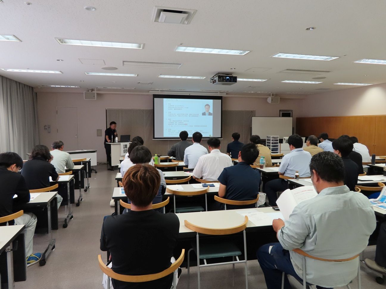 公益財団法人 三重県建設技術センター様の研修会に講師を派遣しました。 | 活動・講演・見学会報告 | 一般社団法人コンクリートメンテナンス協会